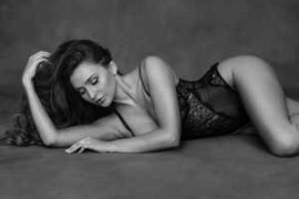 Lola Melani – Boudoir – Goddess in B&W